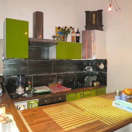 Lovely Design Flat Old Town アパート